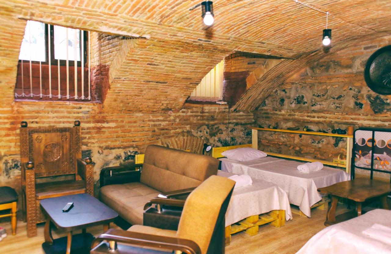 Guest House Kakabadzeebi 9 Tbilisi Bagian luar foto