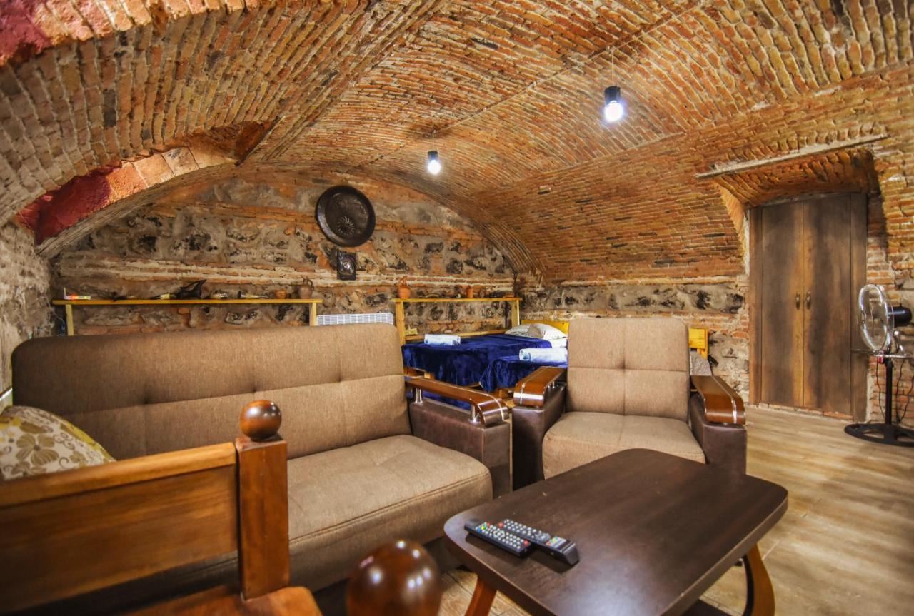Guest House Kakabadzeebi 9 Tbilisi Bagian luar foto